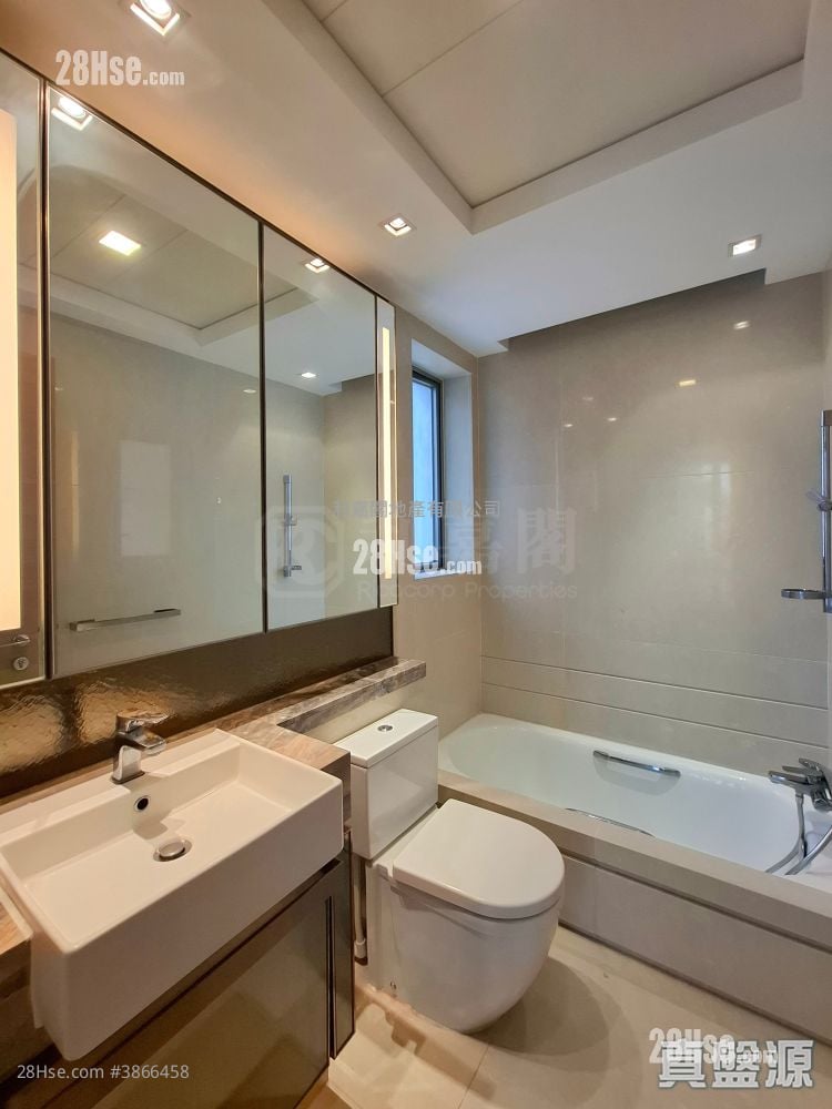 Century Link Sell 2 Bedrooms , 2 Bathrooms 484 ft²