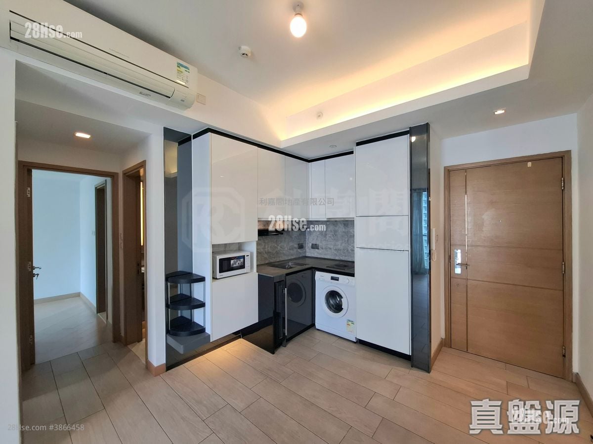 Century Link Sell 2 Bedrooms , 2 Bathrooms 484 ft²
