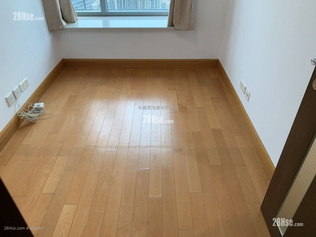 The Harbourside Rental 2 Bedrooms , 2 Bathrooms 804 ft²