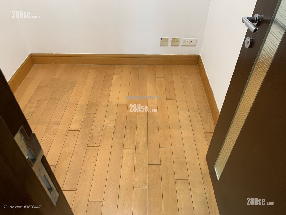 The Harbourside Rental 2 Bedrooms , 2 Bathrooms 804 ft²