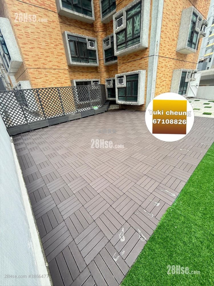 Royal Building Sell 3 Bedrooms , 1 Bathroom 374 ft²