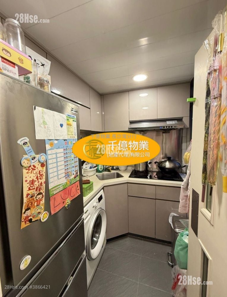 Lai Tsui Court Sell 2 Bedrooms , 1 Bathroom 452 ft²