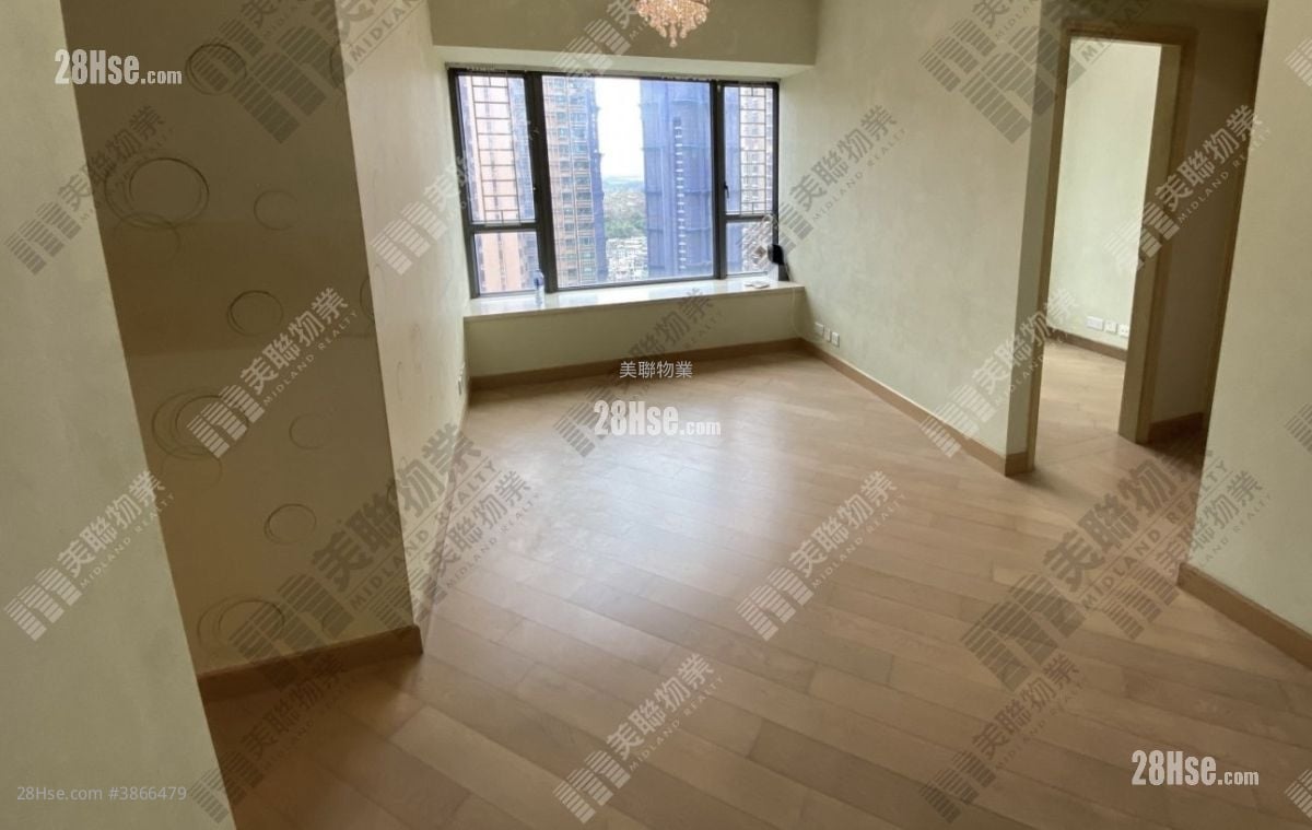 Yoho Midtown 售盘 2 房 , 1 浴室 475 平方尺