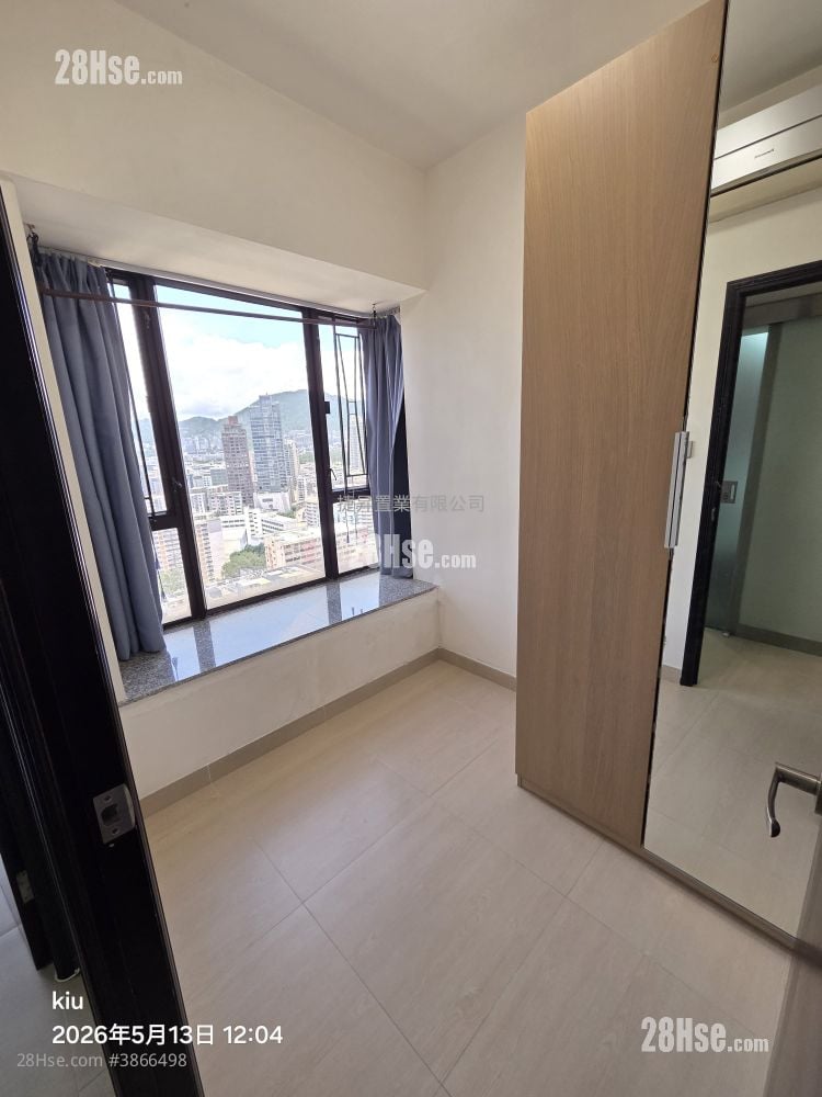 Metropolitan Rise Rental 2 Bedrooms , 1 Bathroom 419 ft²