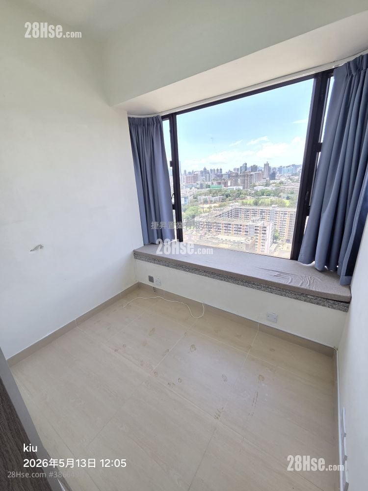Metropolitan Rise Rental 2 Bedrooms , 1 Bathroom 419 ft²