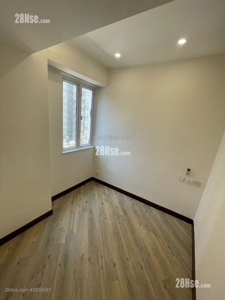 Manifold Court Sell 2 Bedrooms , 1 Bathroom 381 ft²