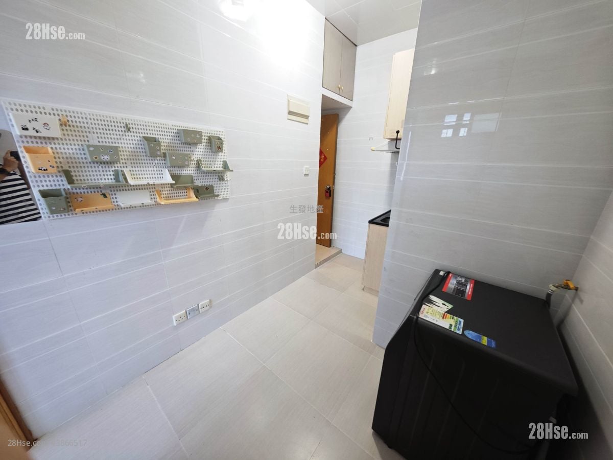 Wing Lok Building Rental 1 Bedroom , 1 Bathroom 155 ft²