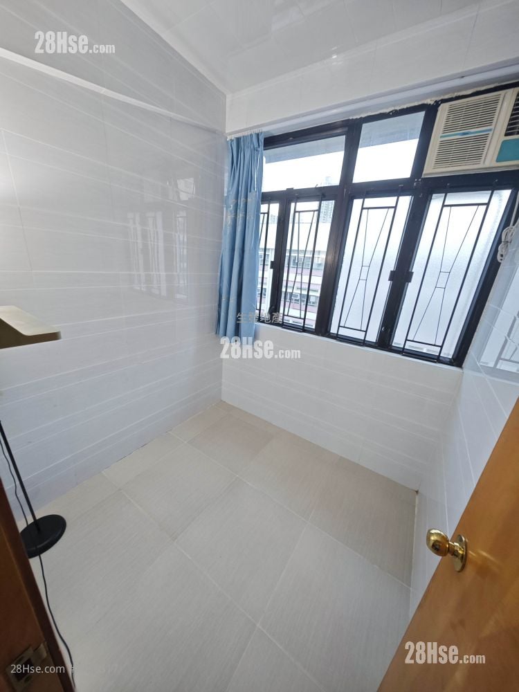 Wing Lok Building Rental 1 Bedroom , 1 Bathroom 155 ft²