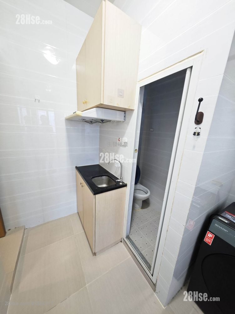 Wing Lok Building Rental 1 Bedroom , 1 Bathroom 155 ft²