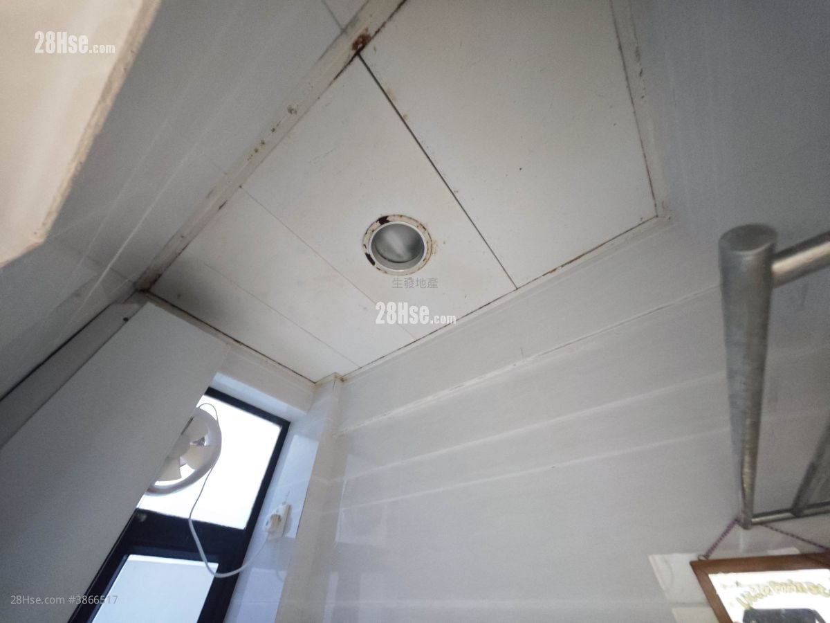 Wing Lok Building Rental 1 Bedroom , 1 Bathroom 155 ft²