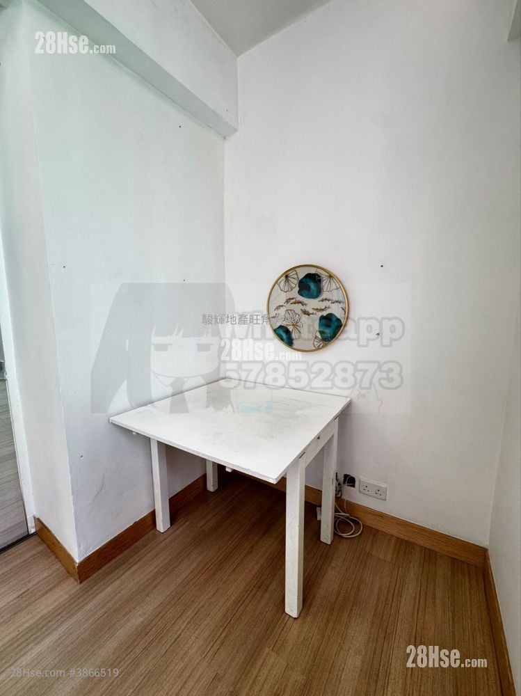 Tsin Shui Building Rental 2 Bedrooms , 1 Bathroom 447 ft²