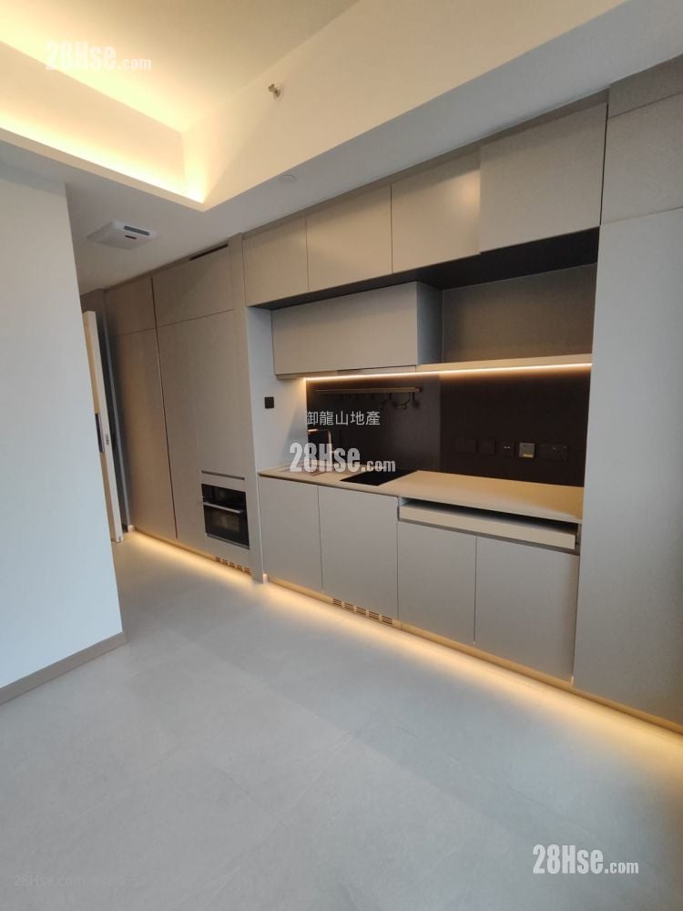 Baker Circle Greenwich Rental 212 ft²