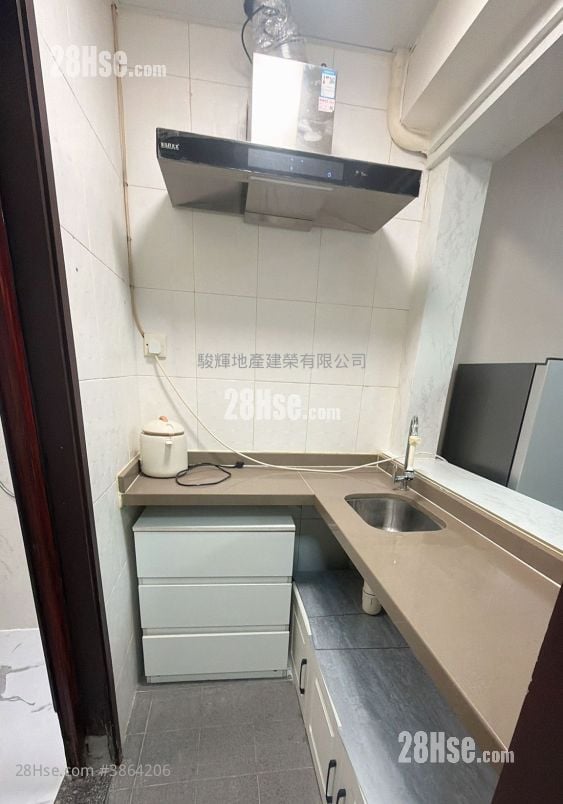 Universal Mansion Rental Studio , 1 Bathroom 150 ft²