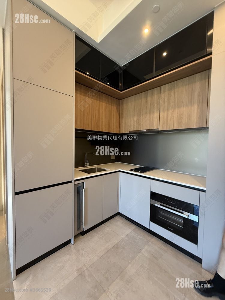 Prince Wesidence Rental 2 Bedrooms , 1 Bathroom 579 ft²