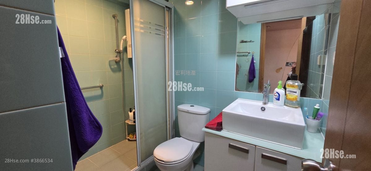 Yan Tsui Court Sell 2 Bedrooms , 1 Bathroom 564 ft²