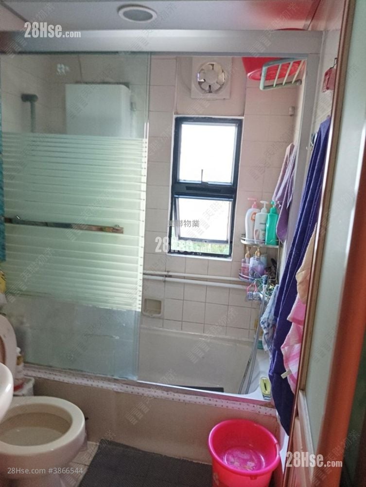 Fairview Garden Sell 3 Bedrooms , 1 Bathroom 545 ft²