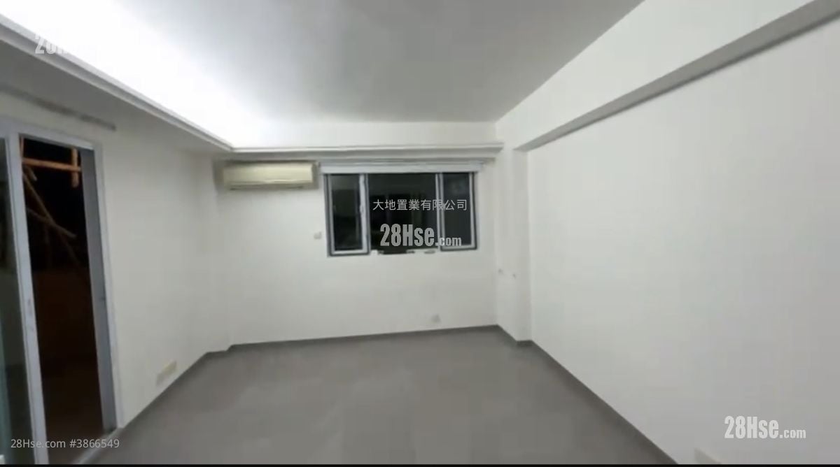 On Hing Mansion Rental Studio , 1 Bathroom 245 ft²
