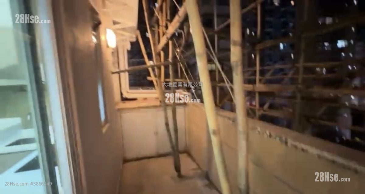 On Hing Mansion Rental Studio , 1 Bathroom 245 ft²