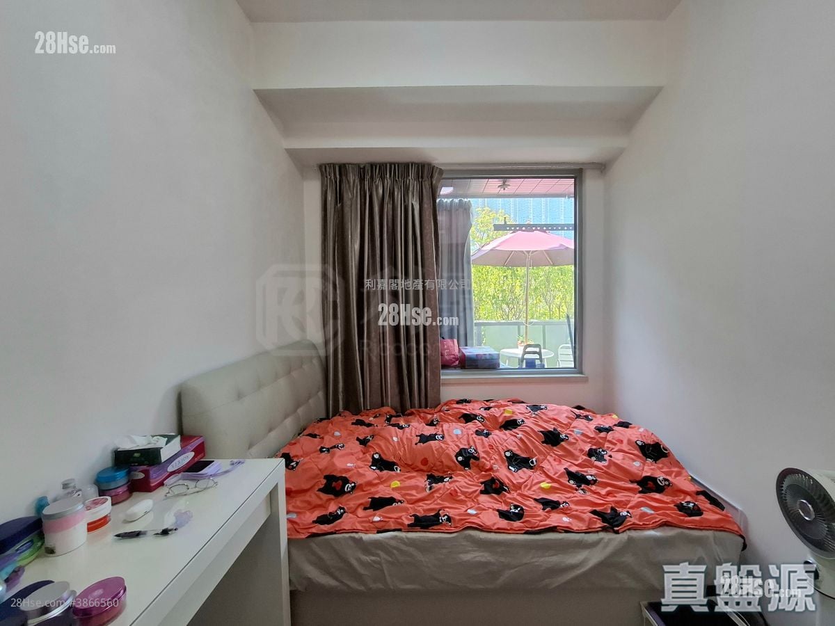 Century Link Sell 2 Bedrooms , 1 Bathroom 461 ft²