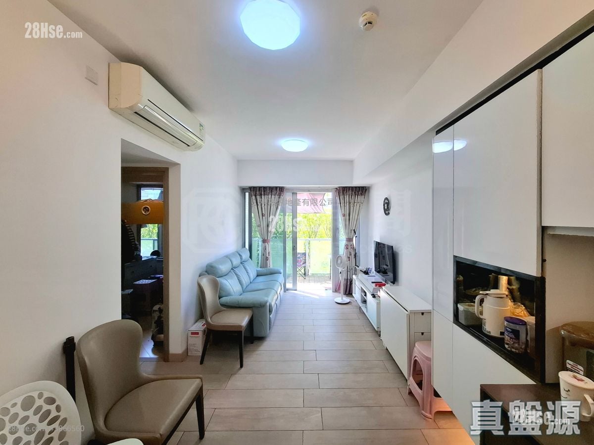 Century Link Sell 2 Bedrooms , 1 Bathroom 461 ft²