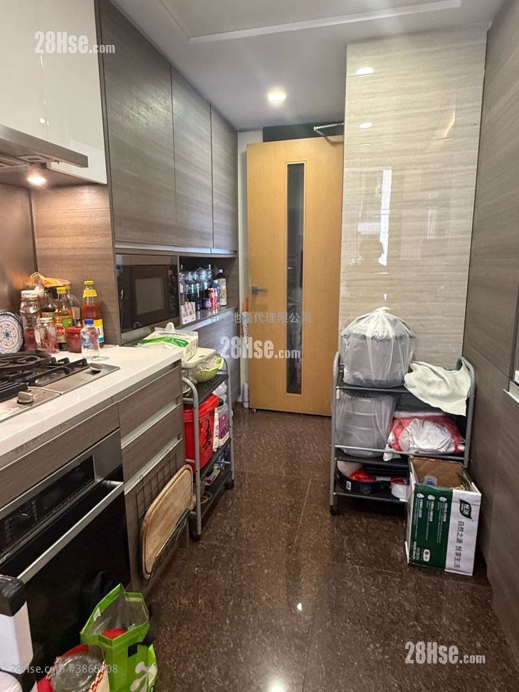 Park Signature Sell 4 Bedrooms , 2 Bathrooms 951 ft²