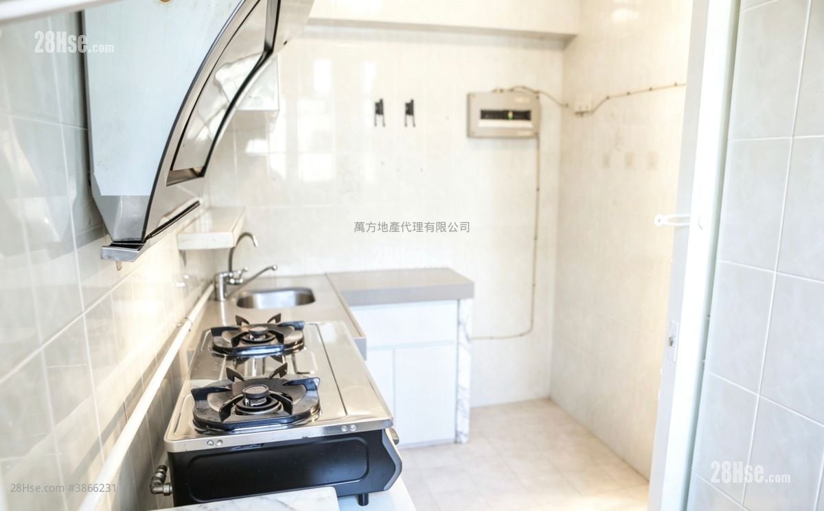 Kwong Yuen Estate Rental 2 Bedrooms , 1 Bathroom 376 ft²