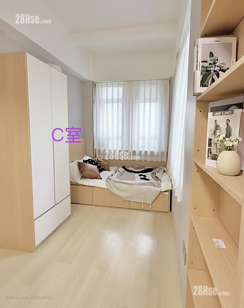 215 Ki Lung Street Rental 300 ft²