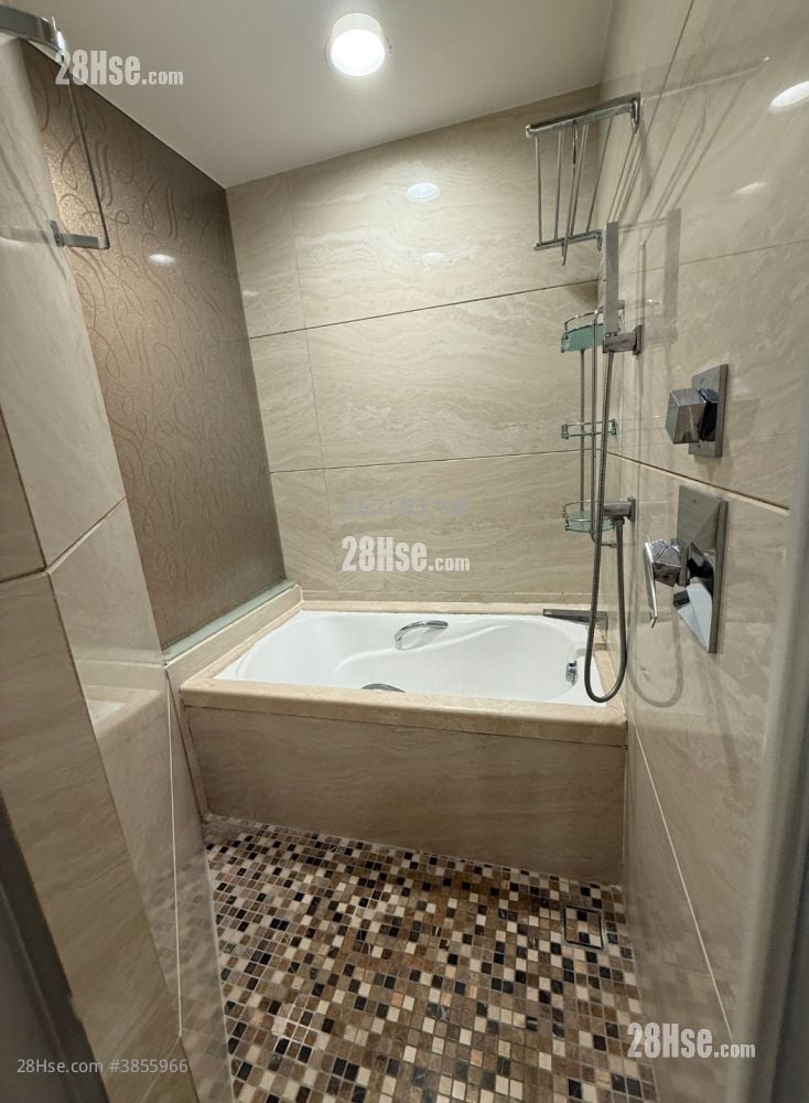 Mayfair By The Sea Rental 2 Bedrooms , 1 Bathroom 570 ft²
