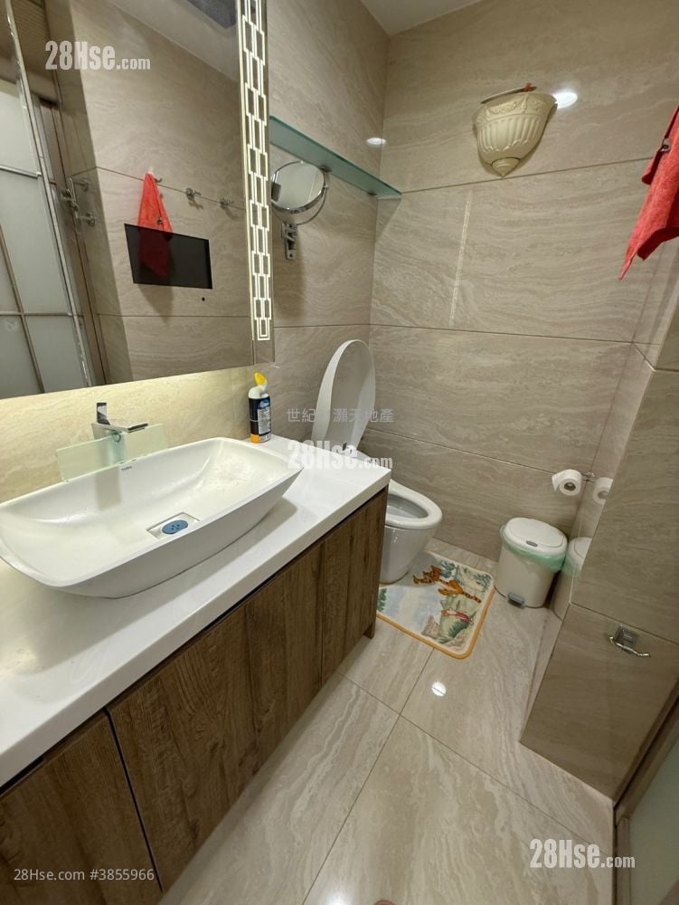 Mayfair By The Sea Rental 2 Bedrooms , 1 Bathroom 570 ft²