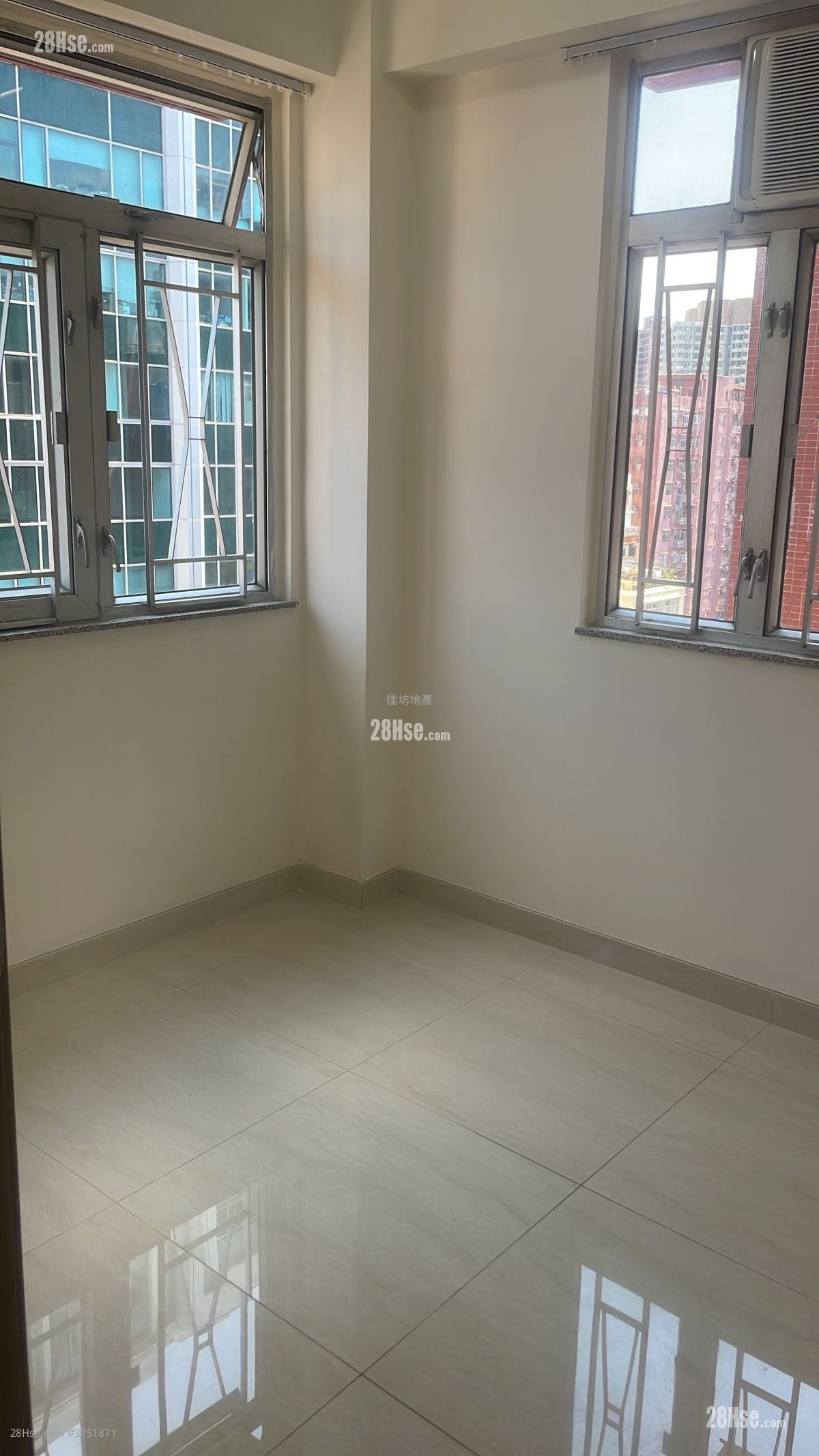 Aik San Mansion Rental 2 Bedrooms , 1 Bathroom 363 ft²