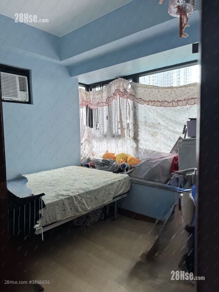Royal Green Sell 3 Bedrooms 548 ft²