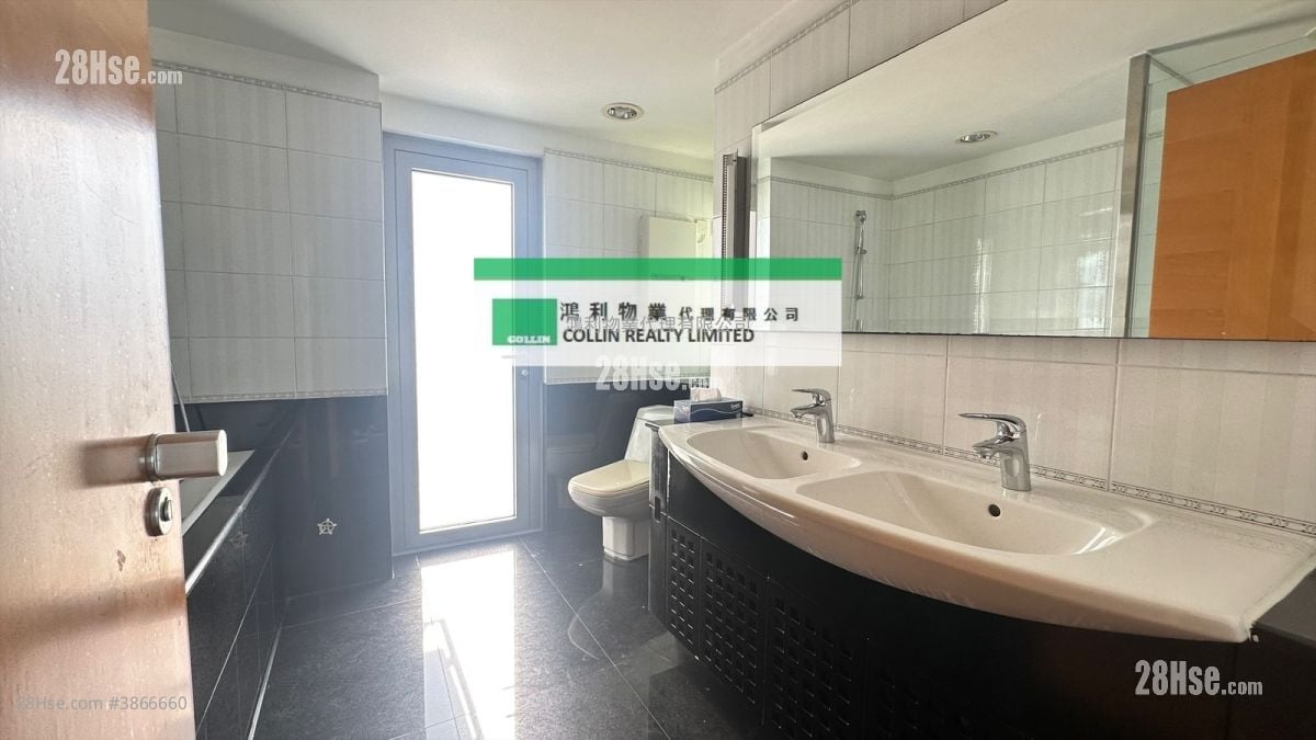Sunningdale Sell 2 Bedrooms , 2 Bathrooms 883 ft²