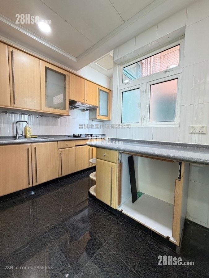 帝涛湾 租盘 5+ 房 , 4 浴室 2,209 平方尺