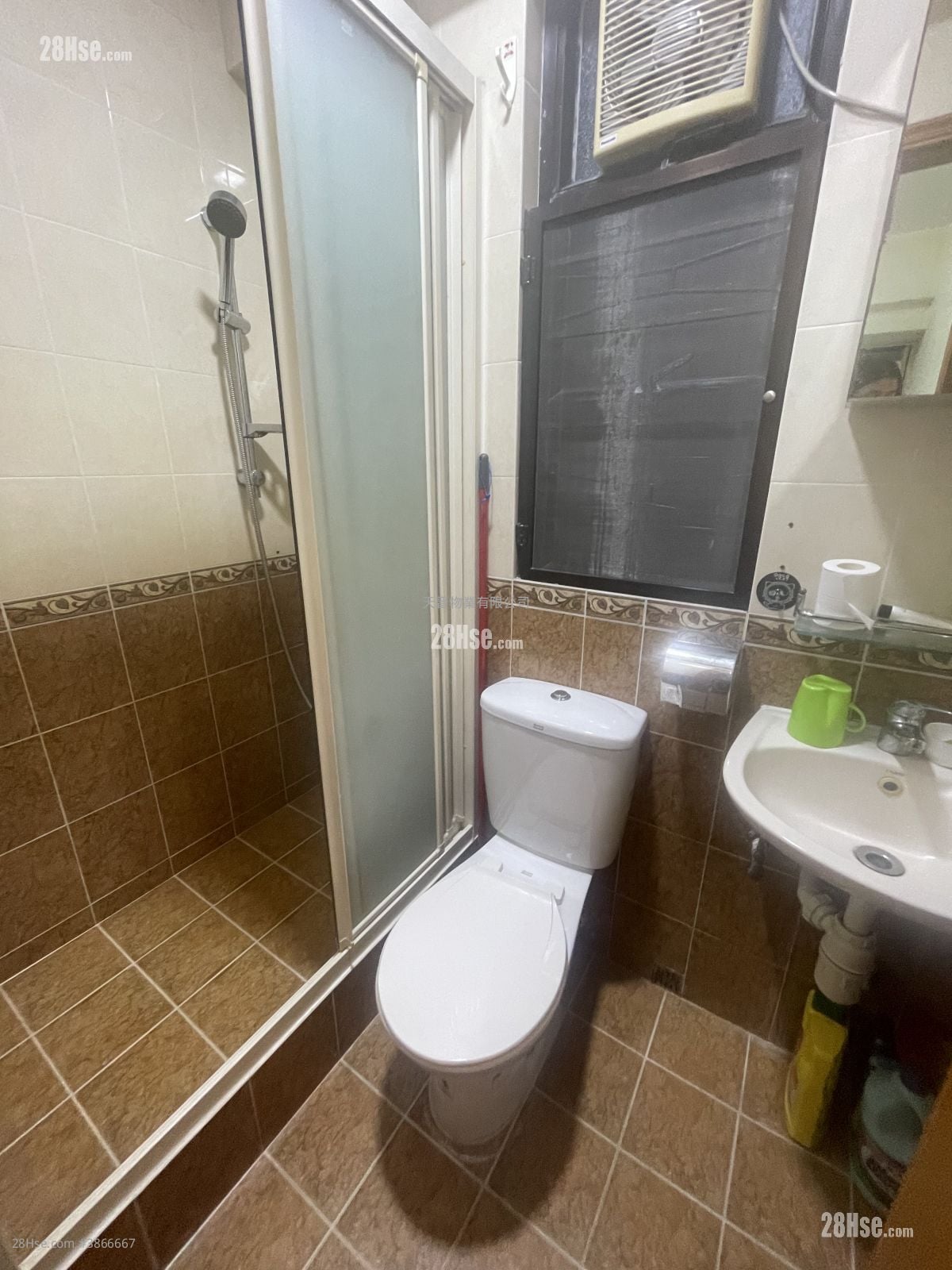 Polly Court Sell 2 Bedrooms , 1 Bathroom 272 ft²