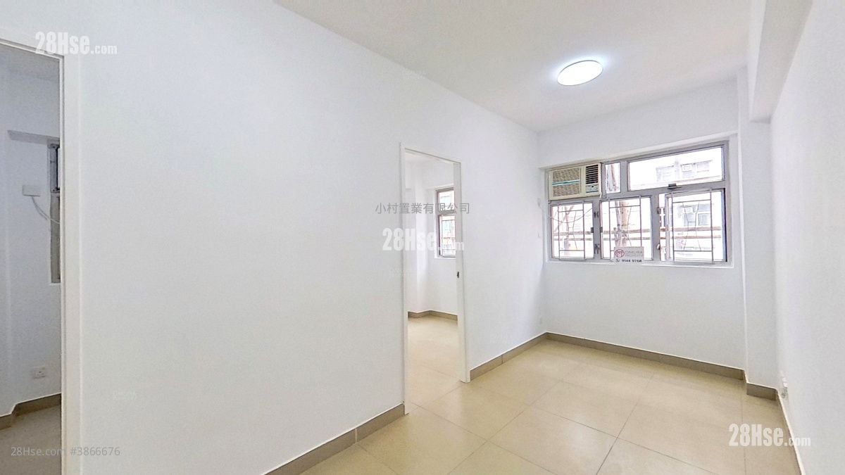 living room: Lok Fu Mansion Rental 2 Bedrooms , 1 Bathroom 344 ft²