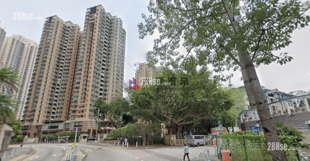 Beneville Rental 2 Bedrooms , 1 Bathroom 428 ft²