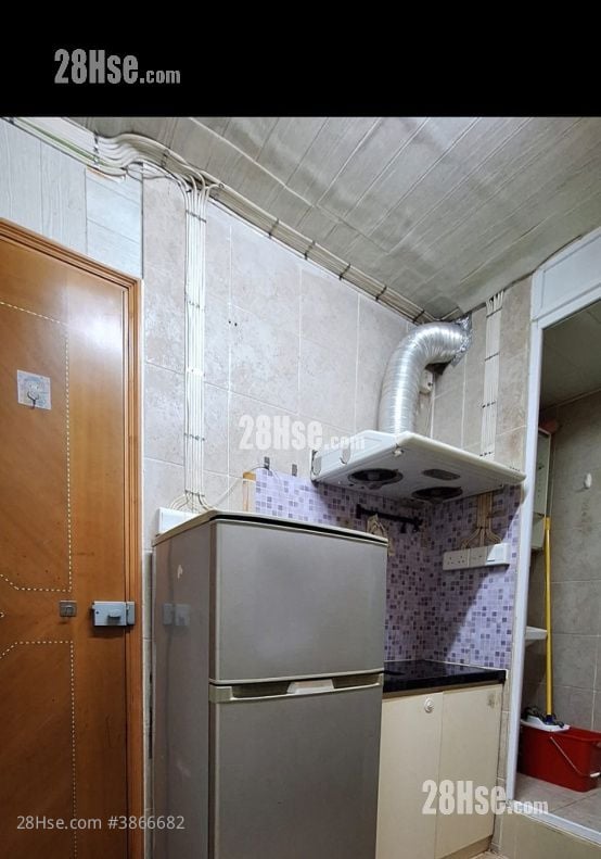 Good Rich Garden Rental 1 Bathroom 100 ft²