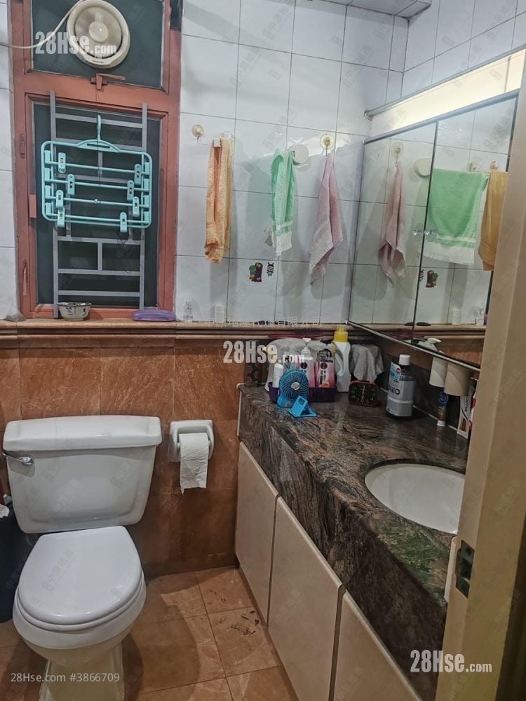 Greenpark Villa Sell 3 Bedrooms 716 ft²