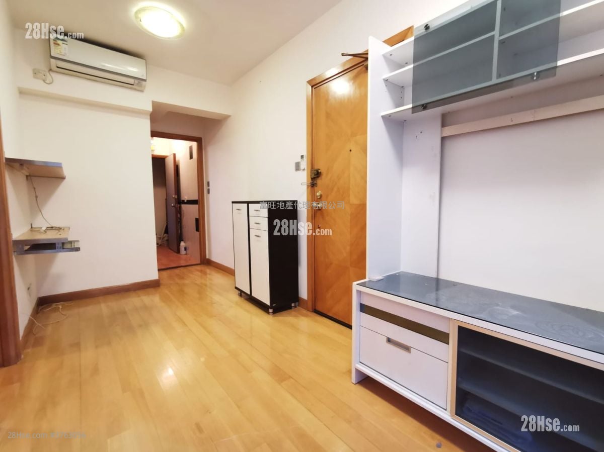Legend Court Sell 2 Bedrooms , 1 Bathroom 307 ft²