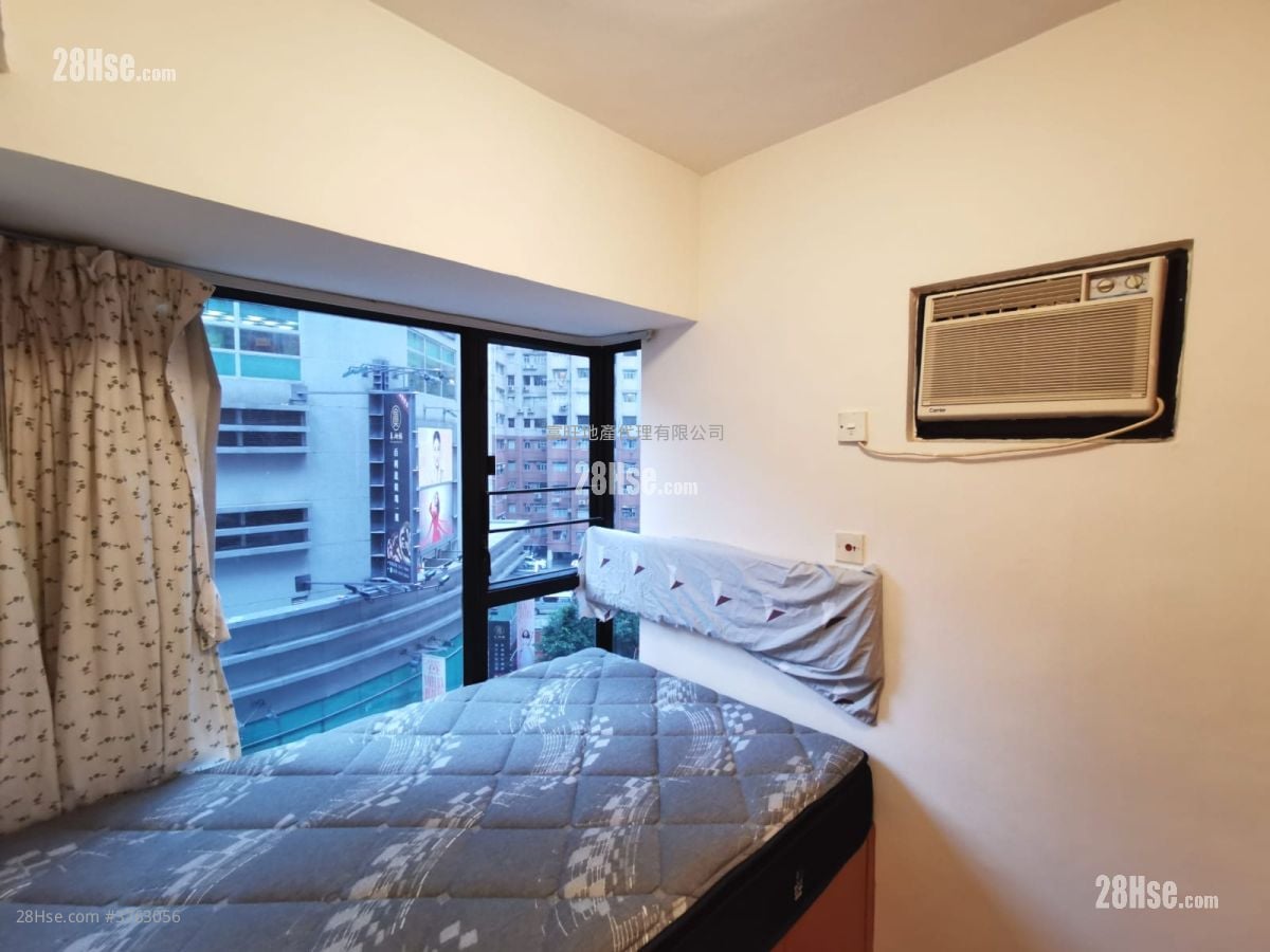 Legend Court Sell 2 Bedrooms , 1 Bathroom 307 ft²