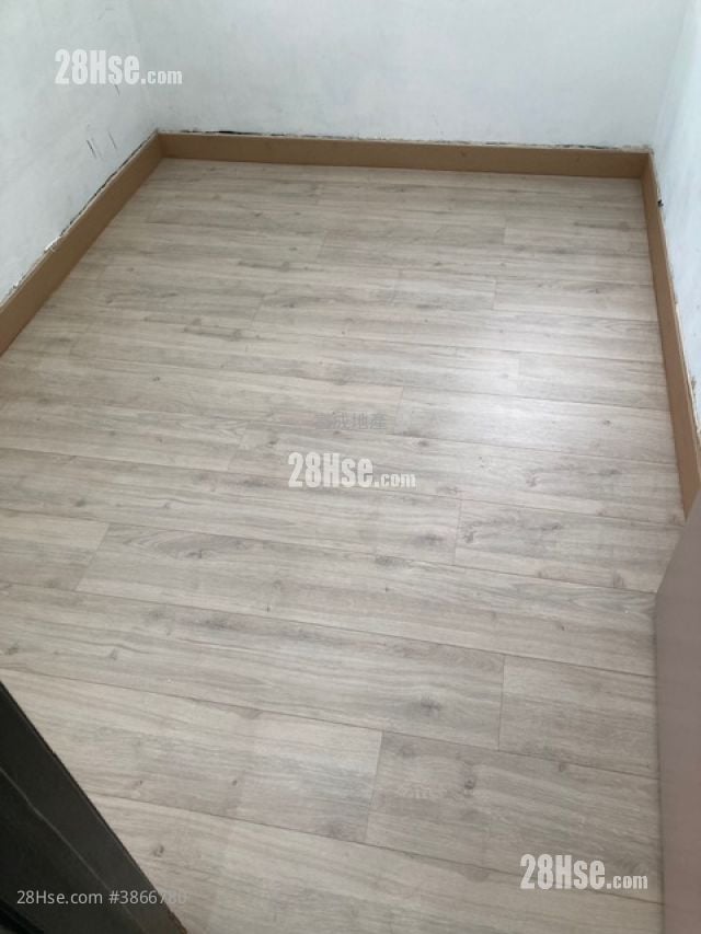 益發大廈 租盤 2 房 , 1 浴室