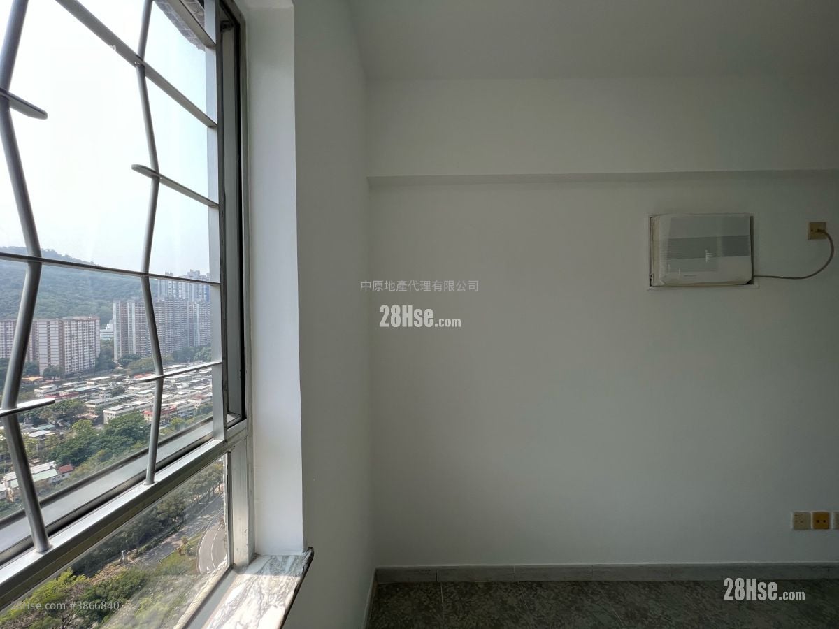 Serene Garden Sell 3 Bedrooms , 1 Bathroom 590 ft²