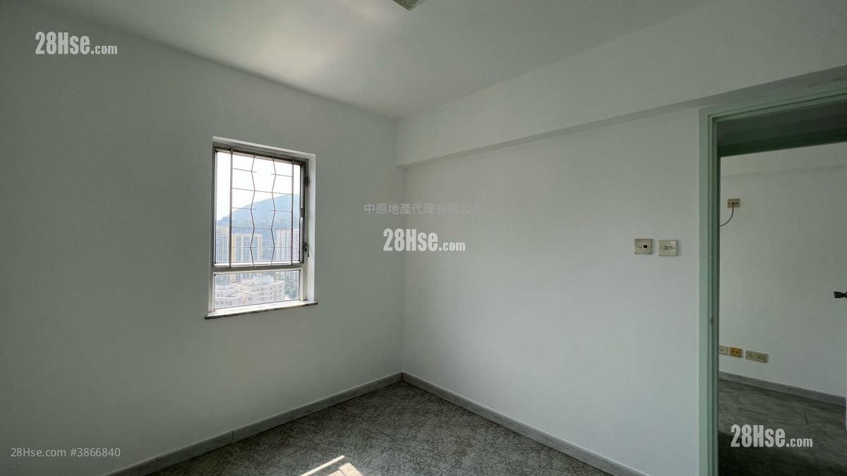 Serene Garden Sell 3 Bedrooms , 1 Bathroom 590 ft²