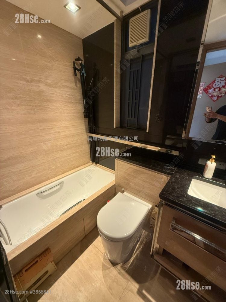 The Wings Sell 3 Bedrooms , 2 Bathrooms 649 ft²