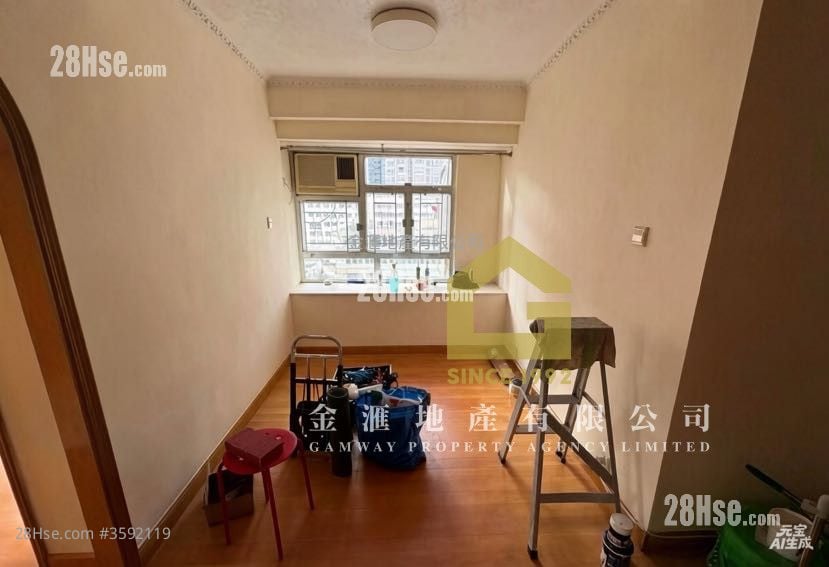 Tropicana Gardens Rental 2 Bedrooms , 1 Bathroom 408 ft²