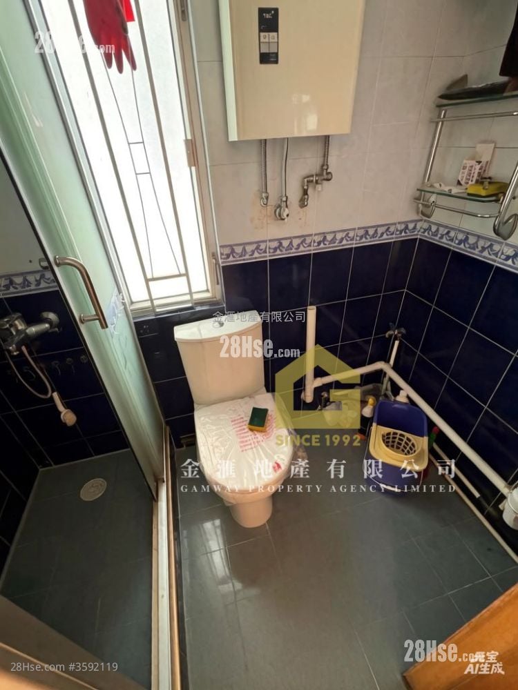 Tropicana Gardens Rental 2 Bedrooms , 1 Bathroom 408 ft²