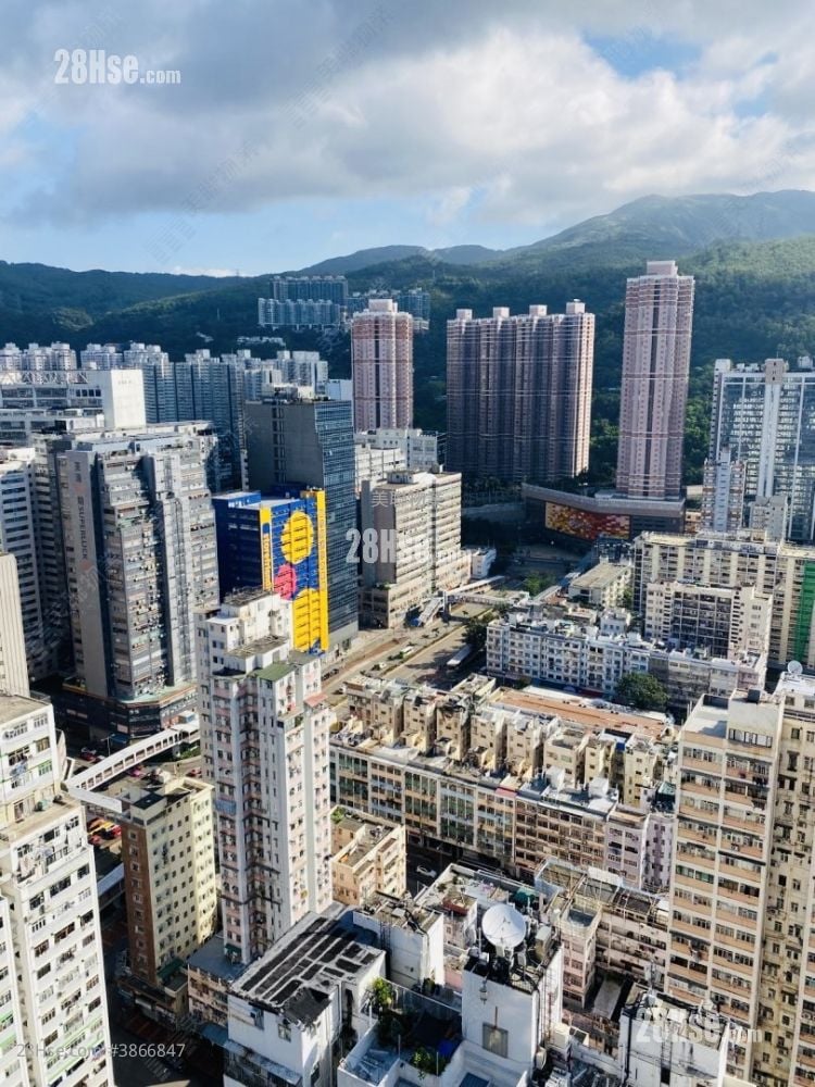 Tsuen Wan Plaza Sell 2 Bedrooms , 1 Bathroom 433 ft²