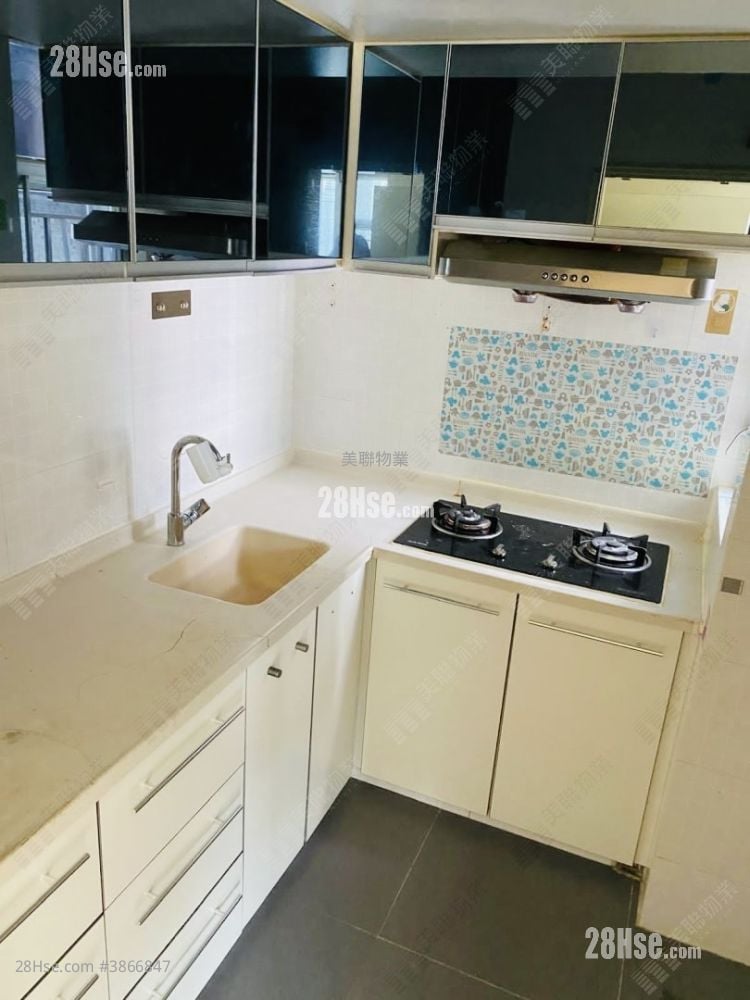Tsuen Wan Plaza Sell 2 Bedrooms , 1 Bathroom 433 ft²