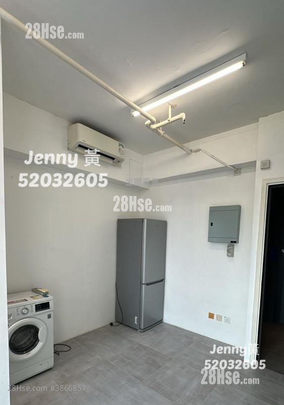 Khora Sell 1 Toilet 273 ft²