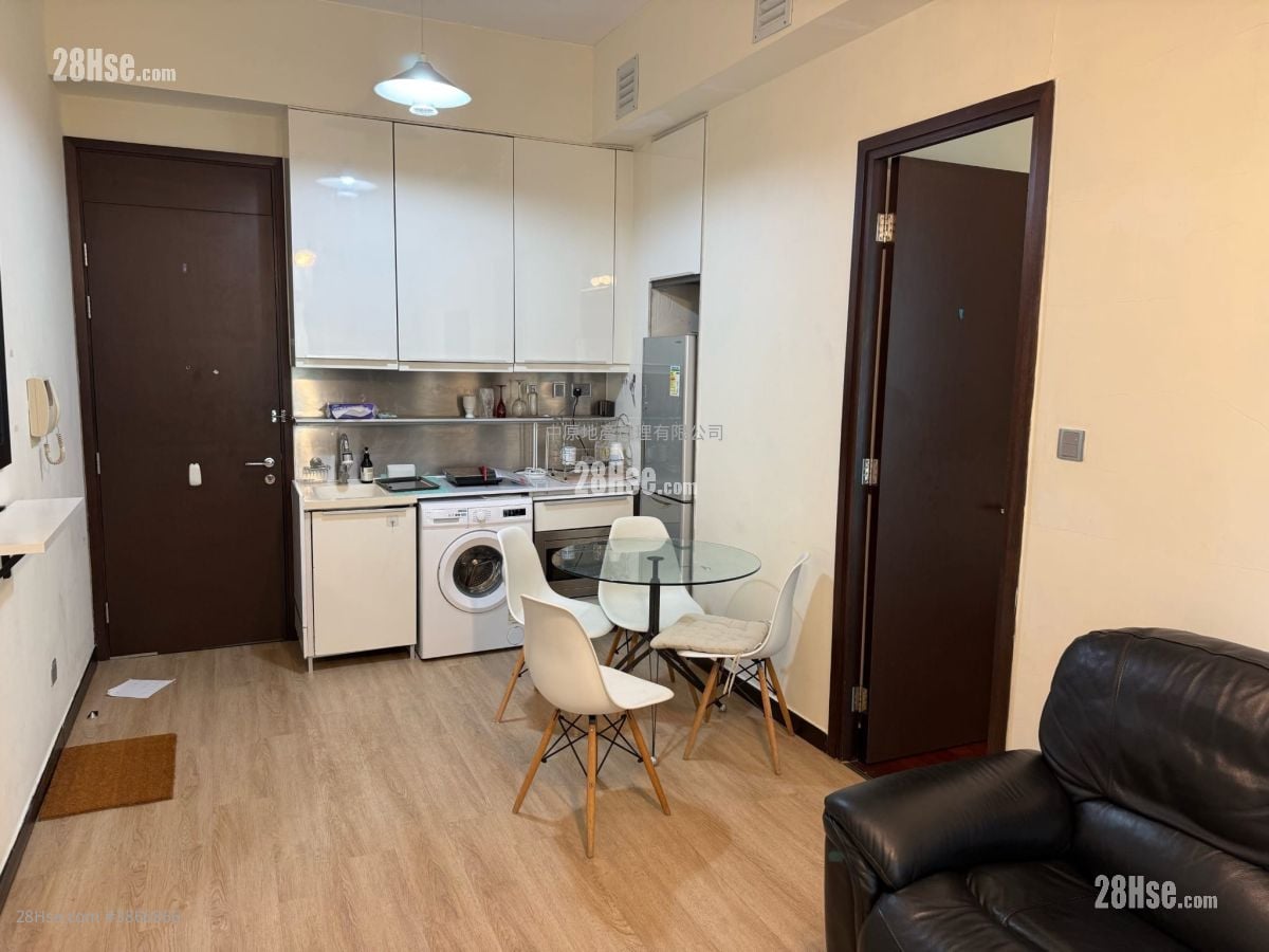 J Residence Rental 2 Bedrooms , 2 Bathrooms 592 ft²